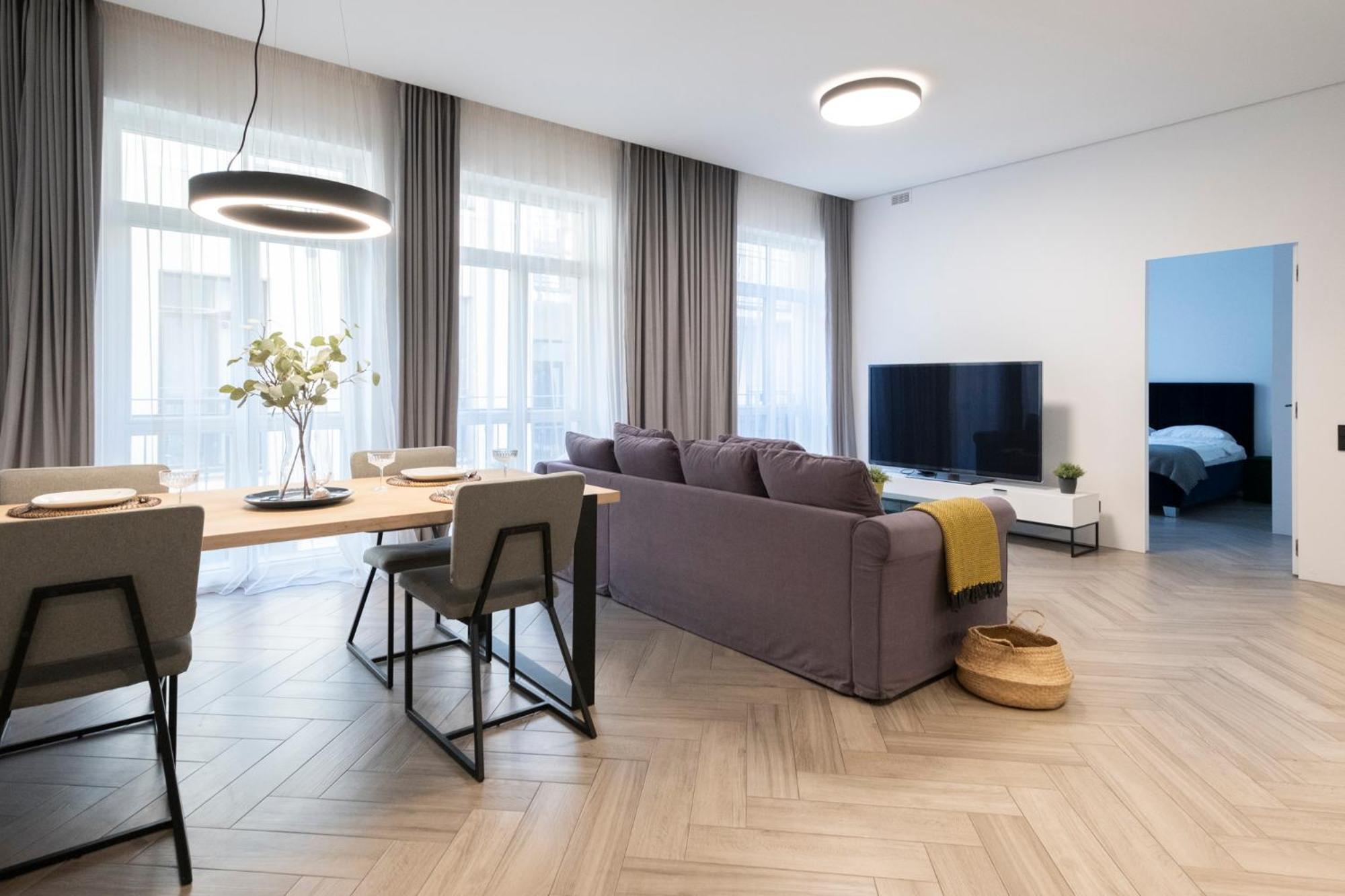 Cohost I Oldtown 60M2 Apt W-Garage Parking, Balcony & Self Check-In Vilnius Exterior photo