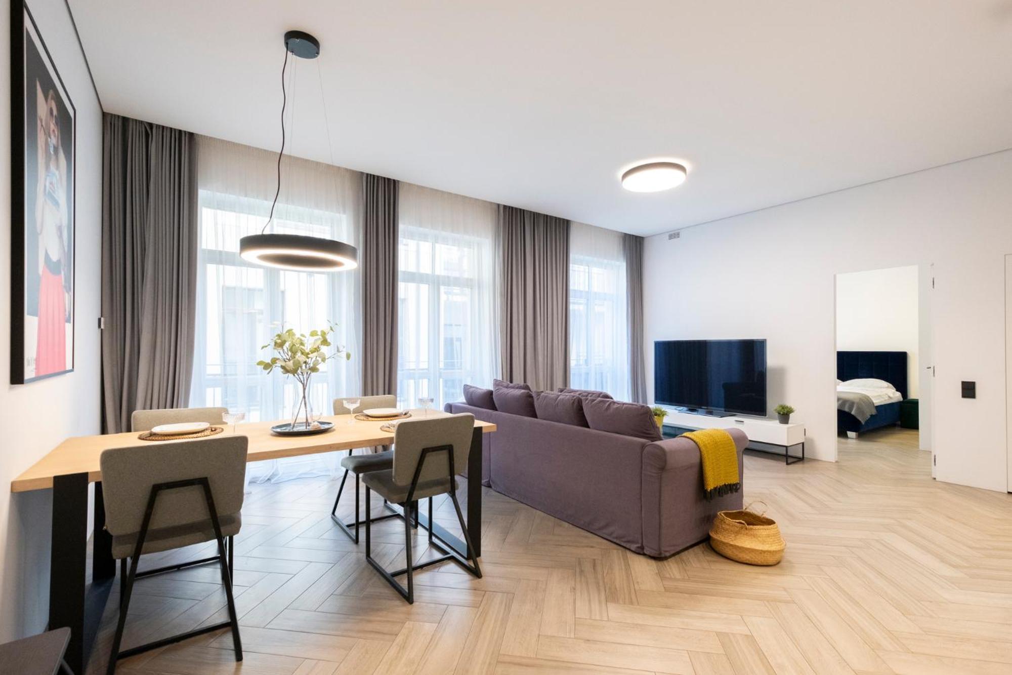 Cohost I Oldtown 60M2 Apt W-Garage Parking, Balcony & Self Check-In Vilnius Exterior photo