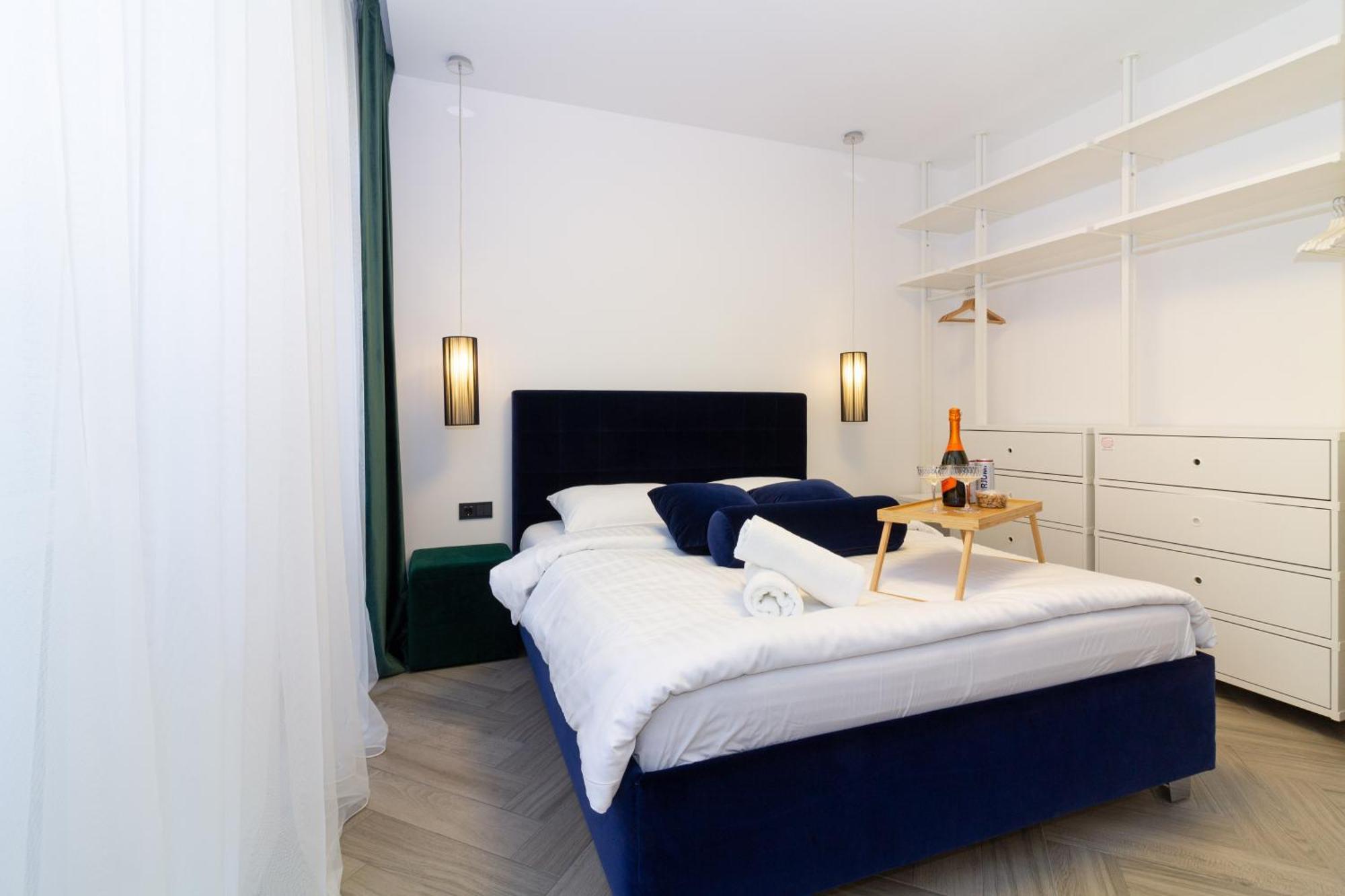 Cohost I Oldtown 60M2 Apt W-Garage Parking, Balcony & Self Check-In Vilnius Exterior photo